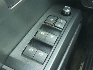 2017 Toyota Tacoma SR Double Cab 5&#39; Bed I4 4x2 AT (Natl)