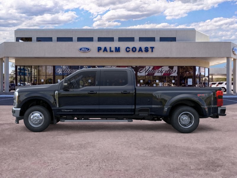 2026 Ford Super Duty F-350® XLT