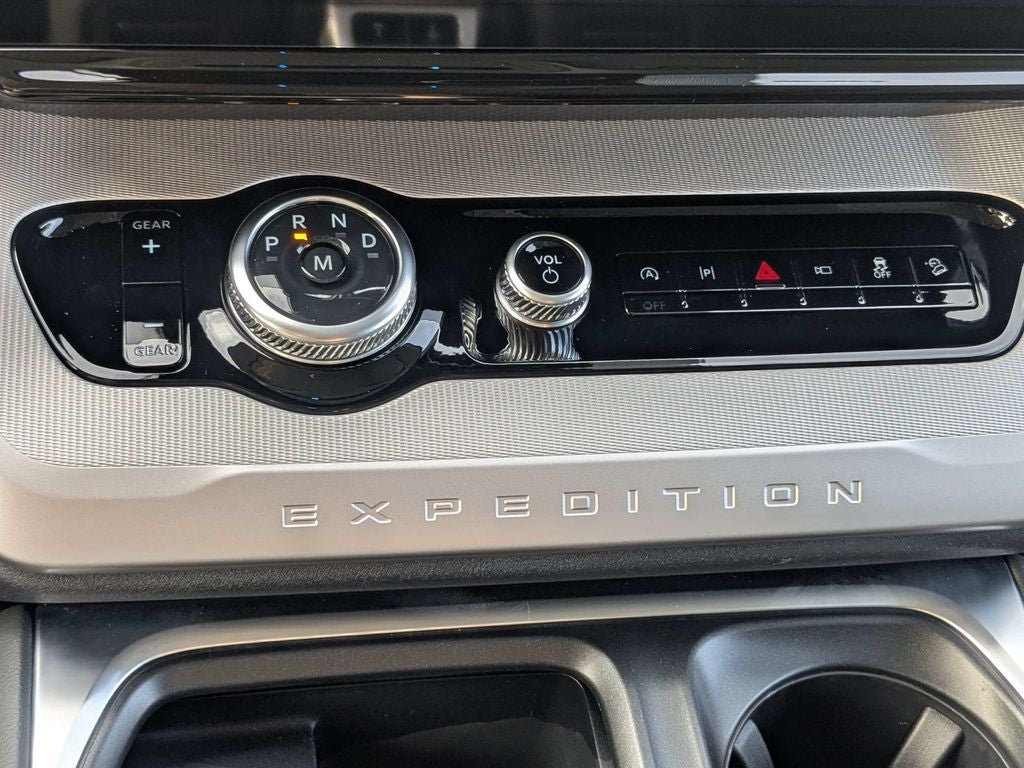 2027 Ford Expedition Max Active