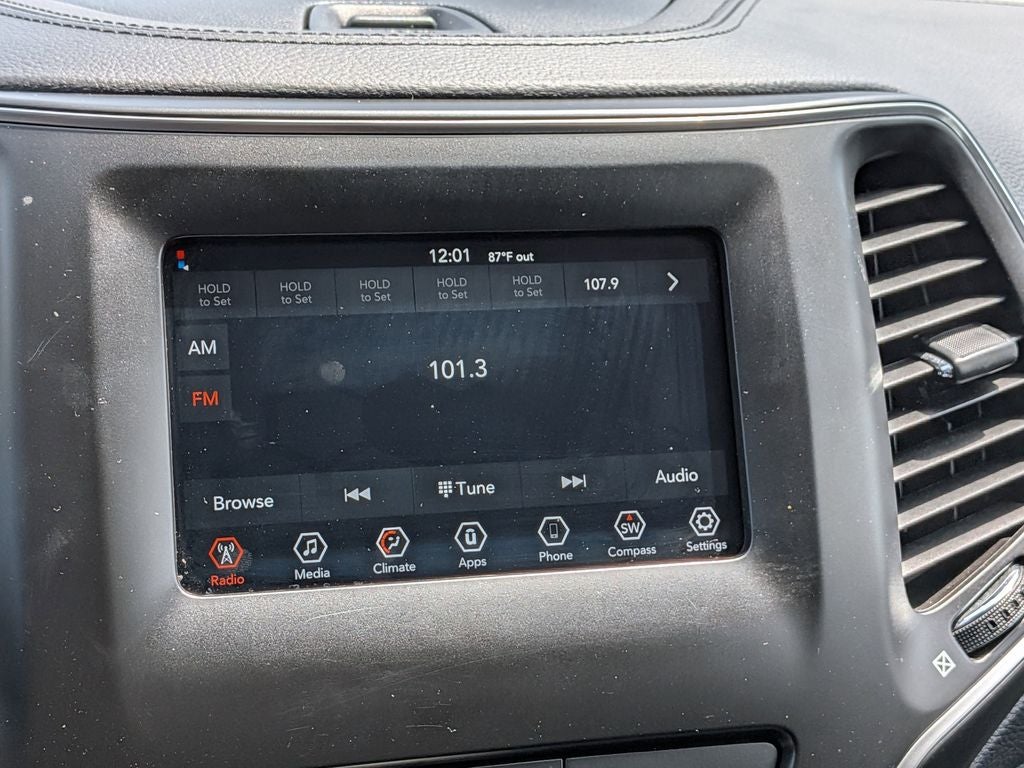 2019 Jeep Cherokee Latitude