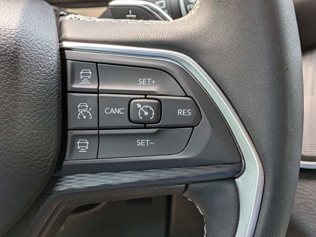 2025 Jeep Grand Cherokee L Laredo