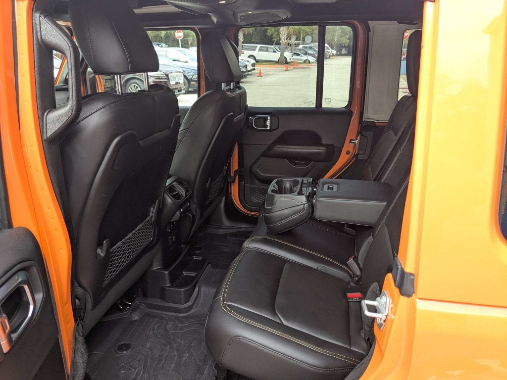 2025 Jeep Wrangler Rubicon 392