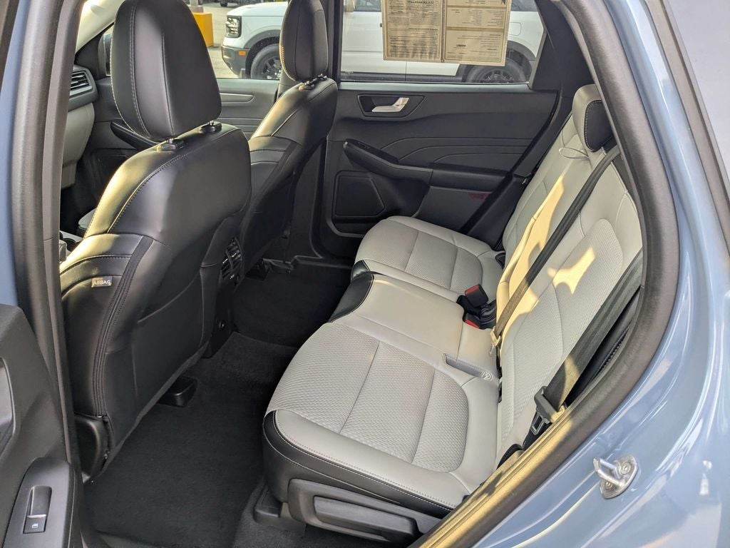 2023 Ford Escape Plug-In Hybrid Base