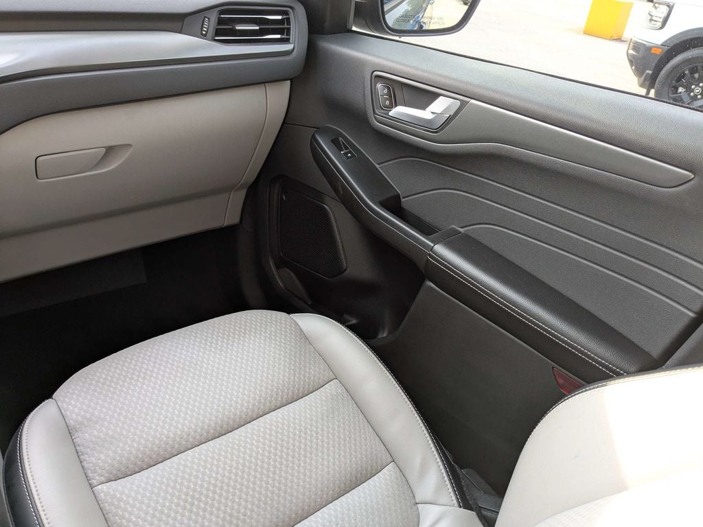 2023 Ford Escape Plug-In Hybrid Base