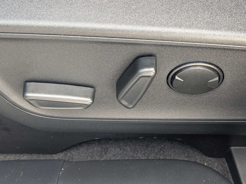 2025 Ford Escape Hybrid ST-Line Select