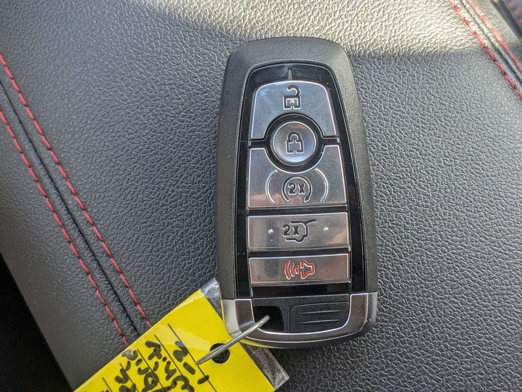 2025 Ford Escape Hybrid ST-Line Select