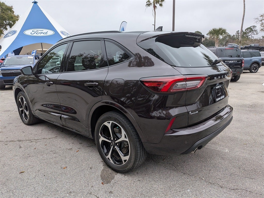 2023 Ford Escape Hybrid ST-Line Elite