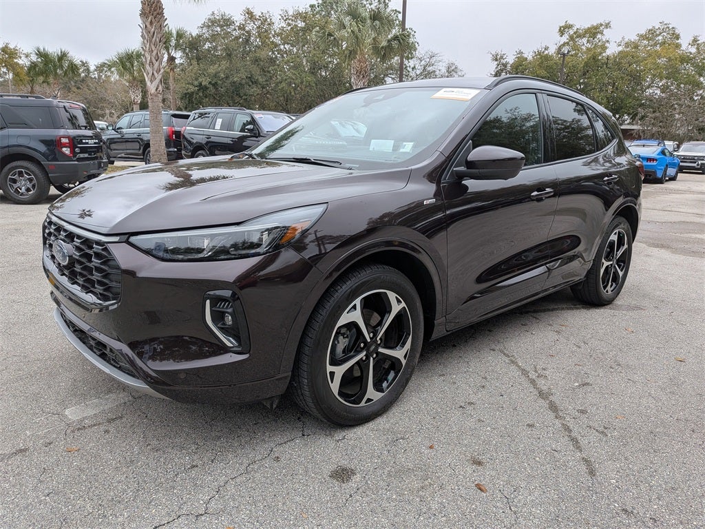 2023 Ford Escape Hybrid ST-Line Elite