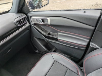 2024 Ford Explorer ST-Line