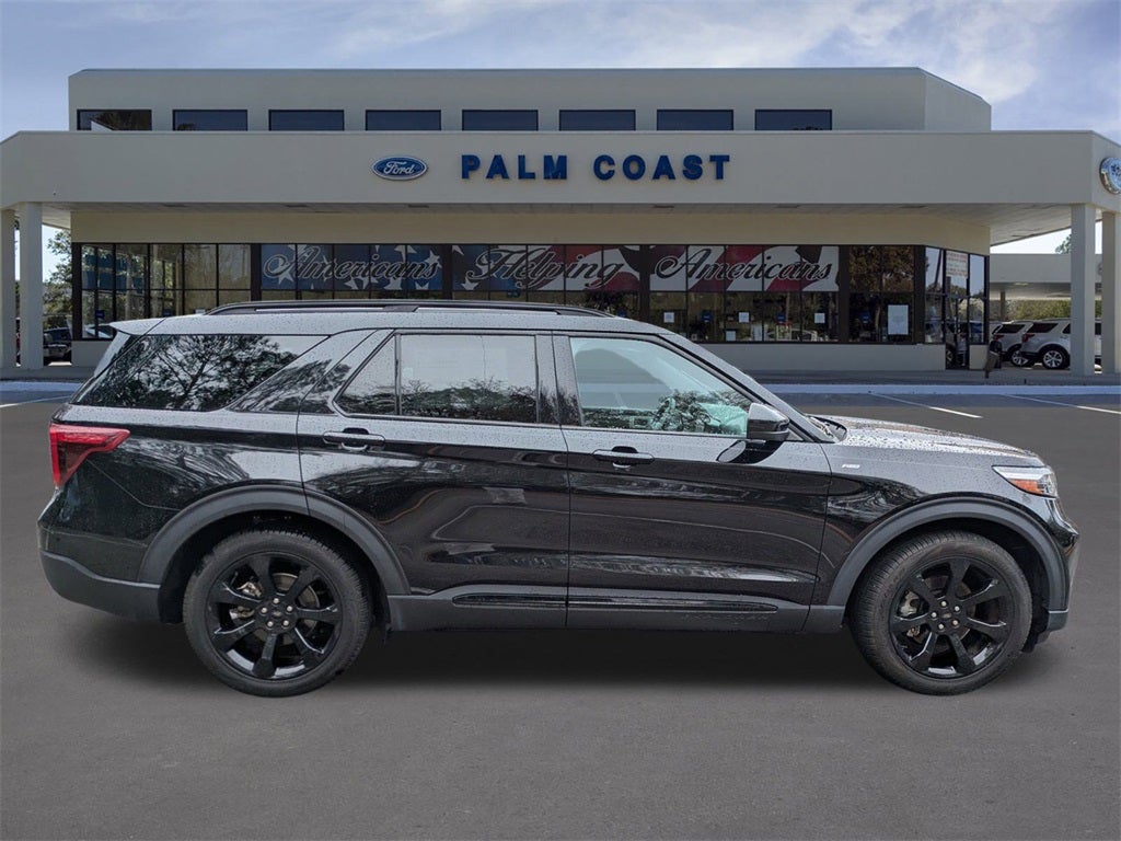 2024 Ford Explorer ST-Line