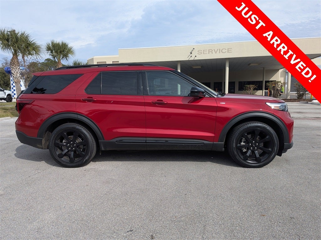 2024 Ford Explorer ST-Line
