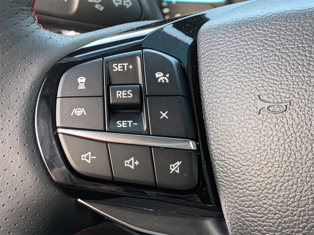 2024 Ford Explorer ST-Line