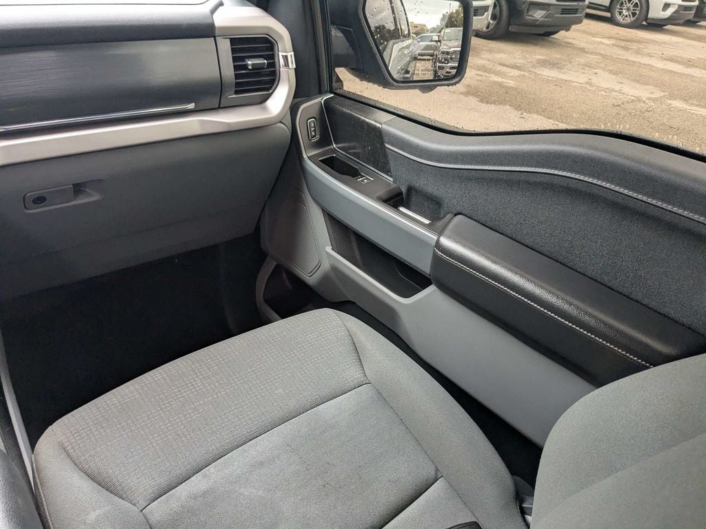2023 Ford F-150 Lightning XLT