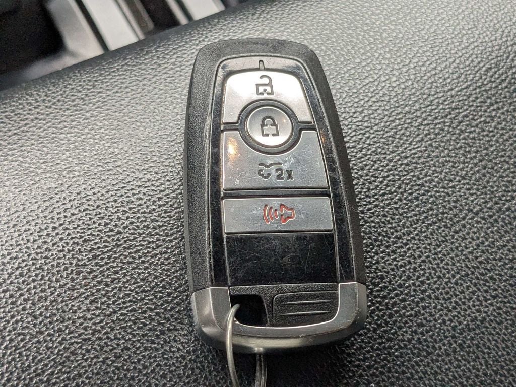 2023 Ford F-150 Lightning XLT
