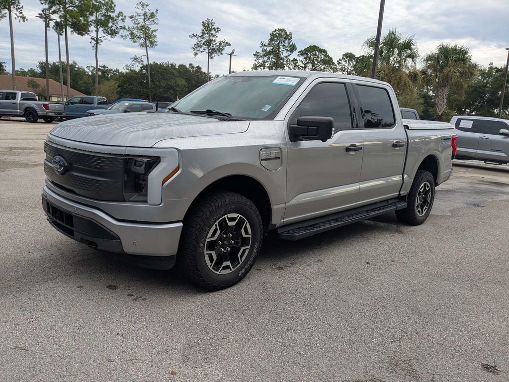 2023 Ford F-150 Lightning XLT