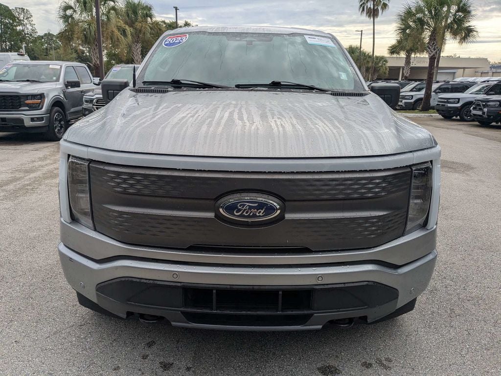 2023 Ford F-150 Lightning XLT