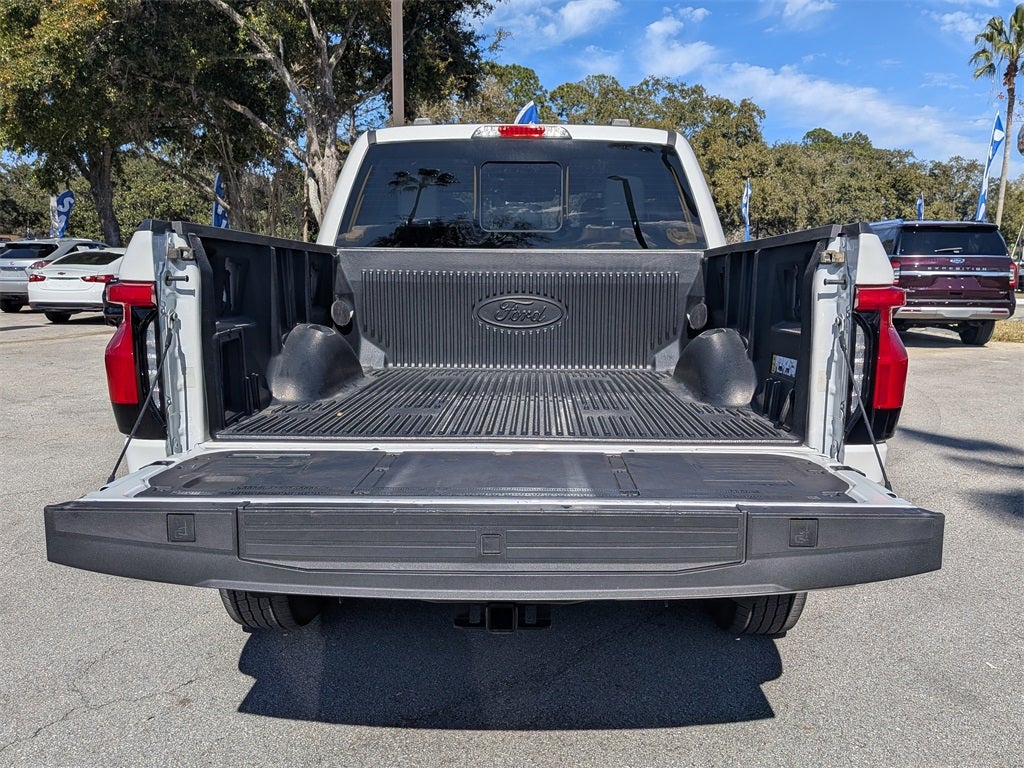 2023 Ford F-150 Lightning Lariat