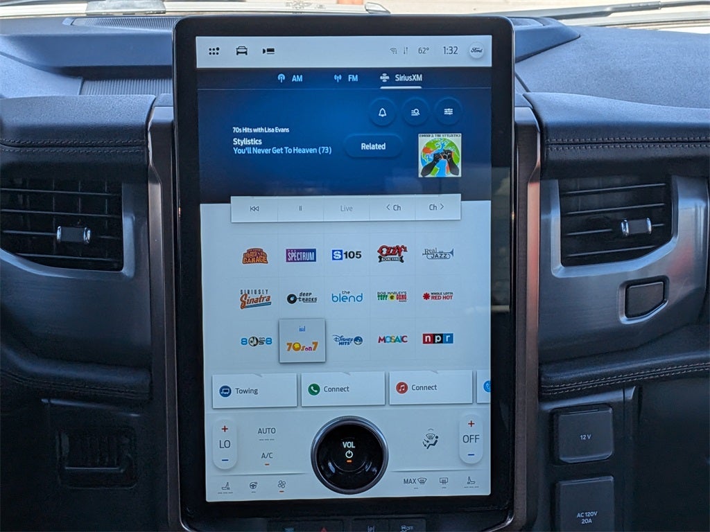 2023 Ford F-150 Lightning Lariat