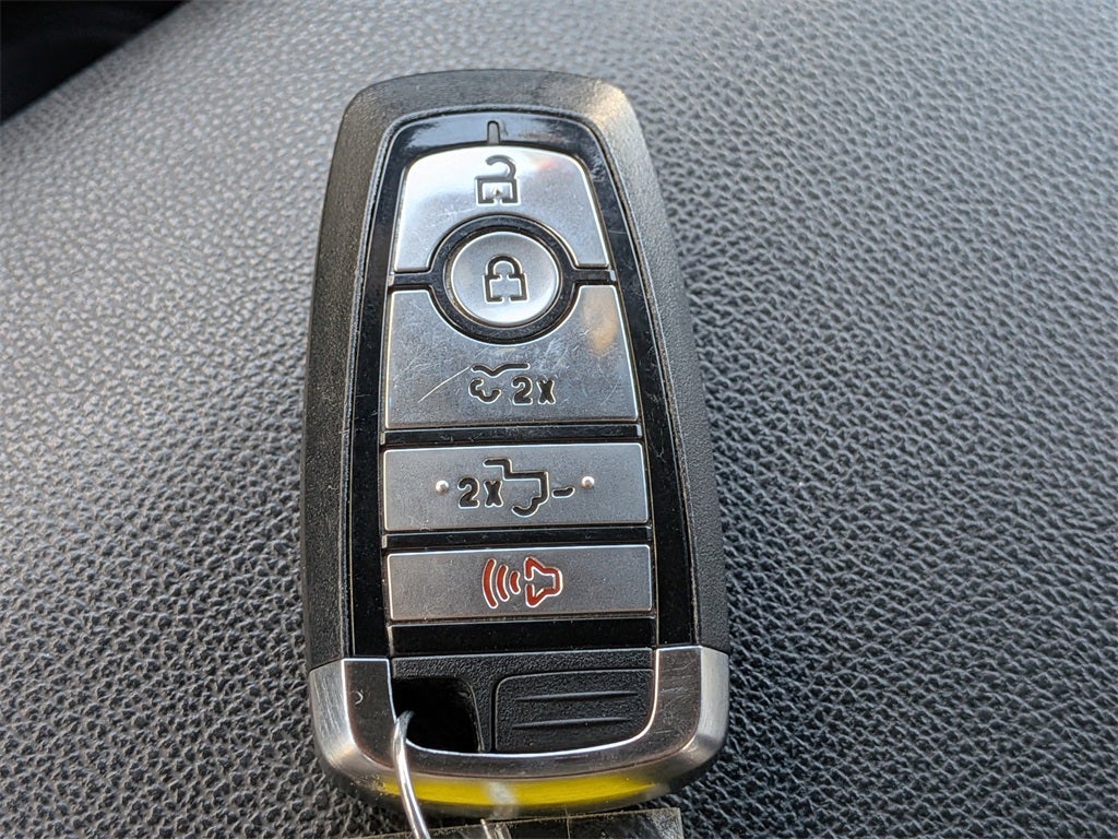 2023 Ford F-150 Lightning Lariat