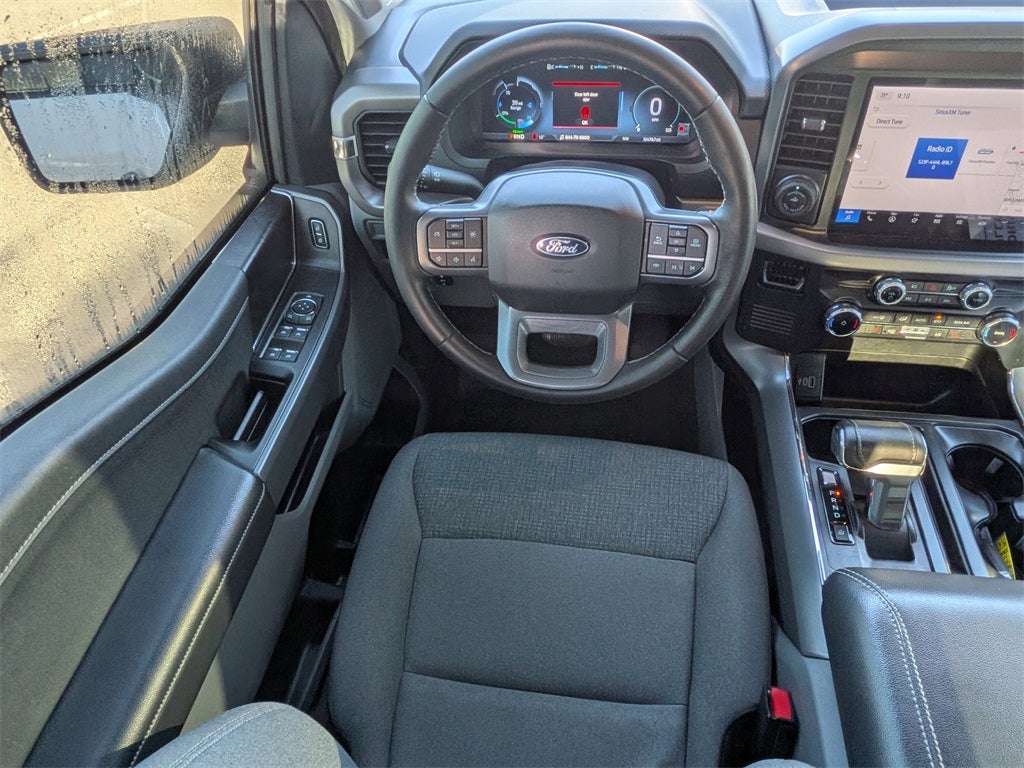 2025 Ford F-150 Lightning XLT