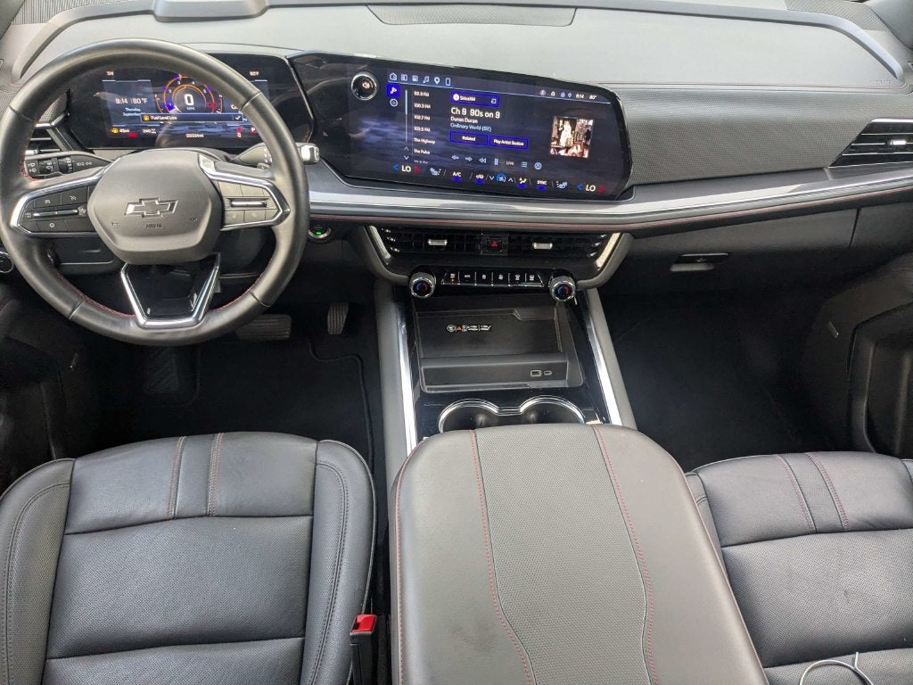 2025 Chevrolet Suburban RST