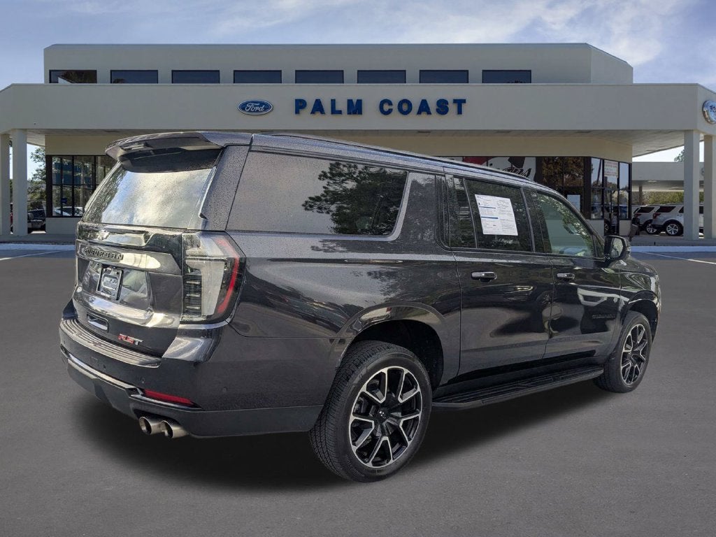 2025 Chevrolet Suburban RST