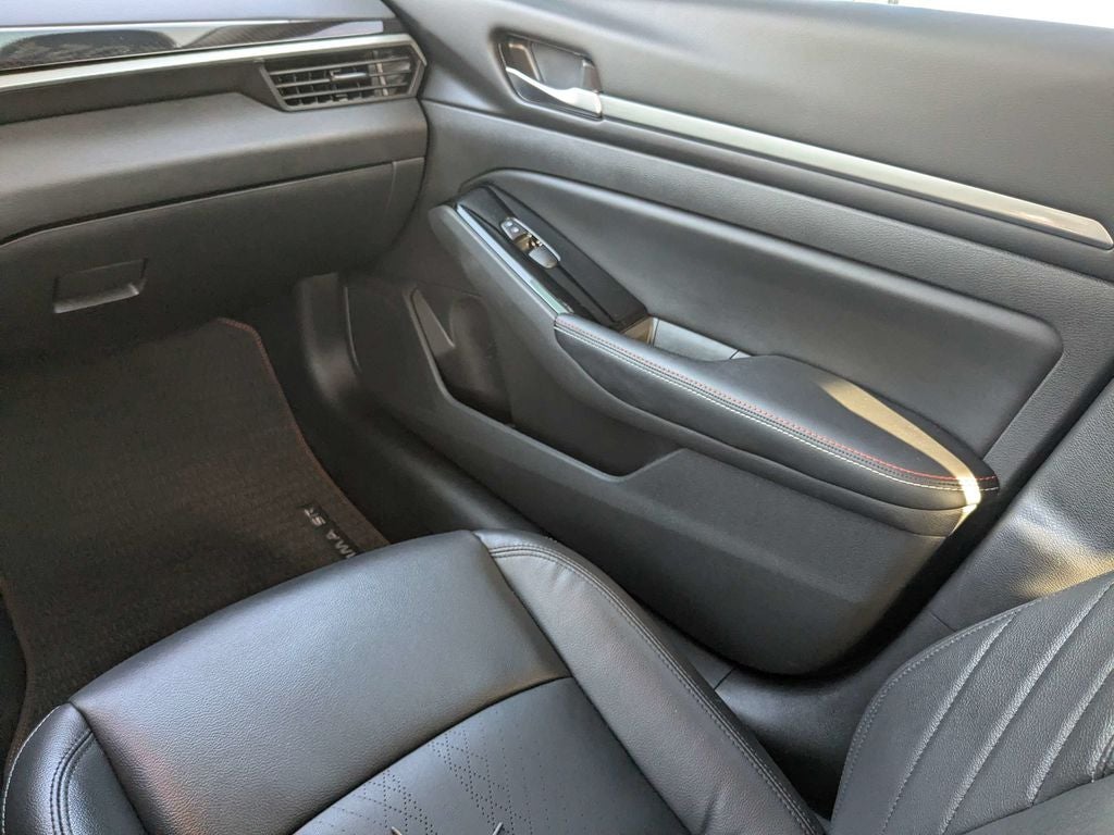 2024 Nissan Altima 2.0 SR