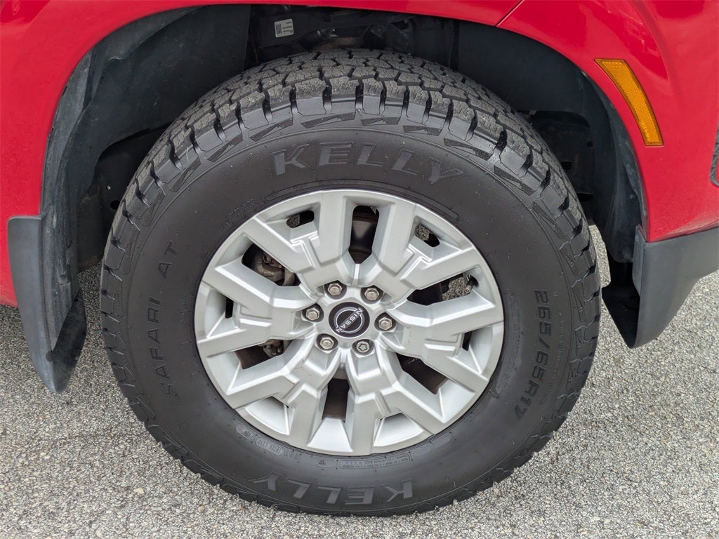 2023 Nissan Frontier SV