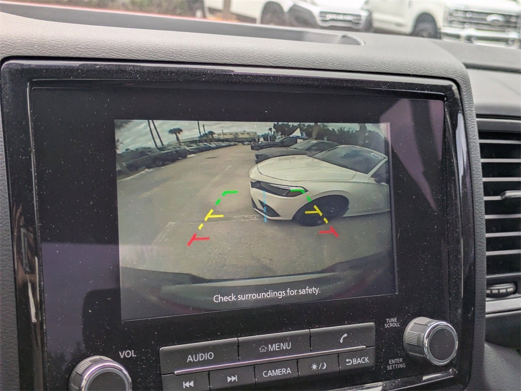 2023 Nissan Frontier SV