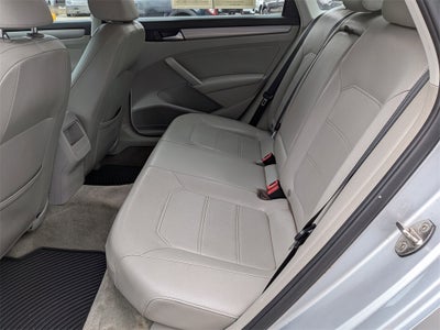 2015 Volkswagen Passat 1.8T Limited Edition