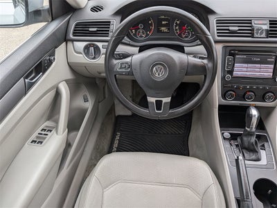 2015 Volkswagen Passat 1.8T Limited Edition