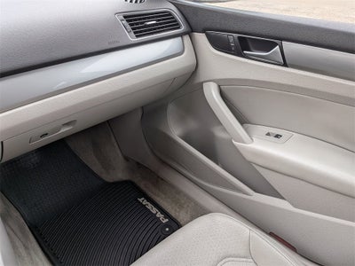 2015 Volkswagen Passat 1.8T Limited Edition