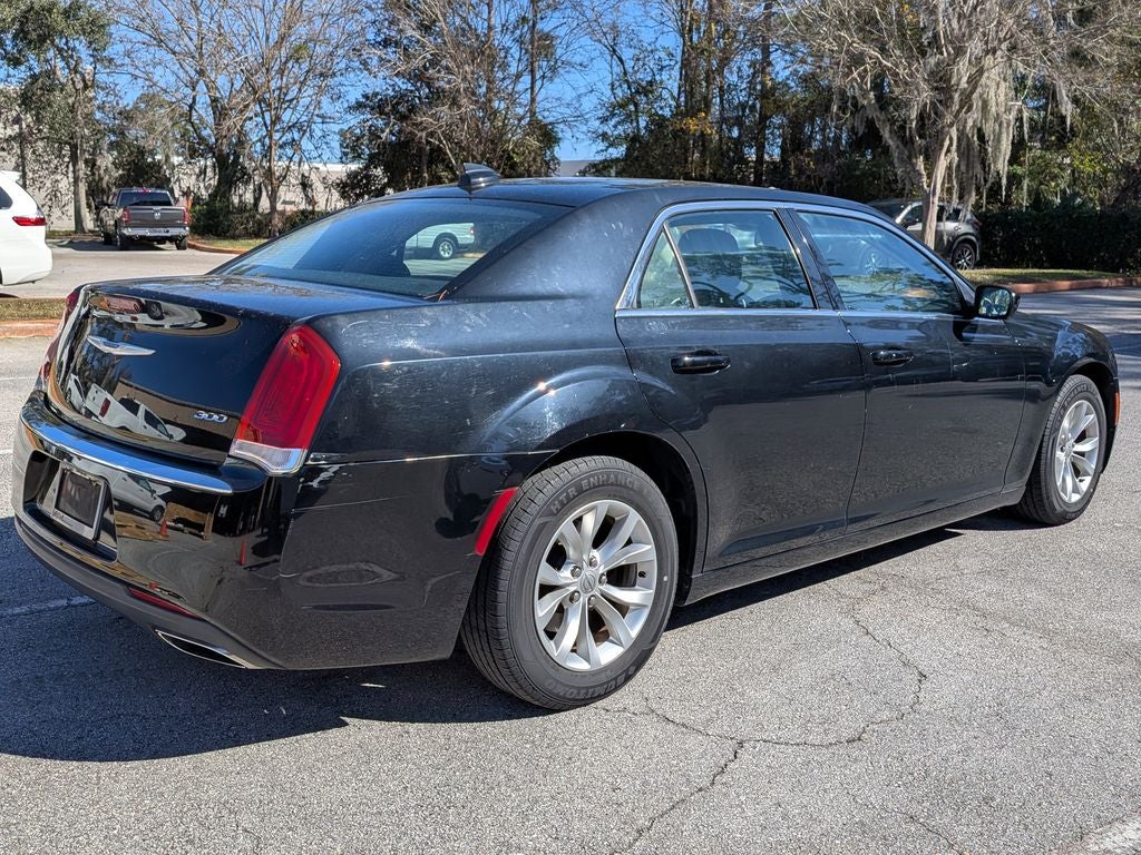 2019 Chrysler 300 Touring