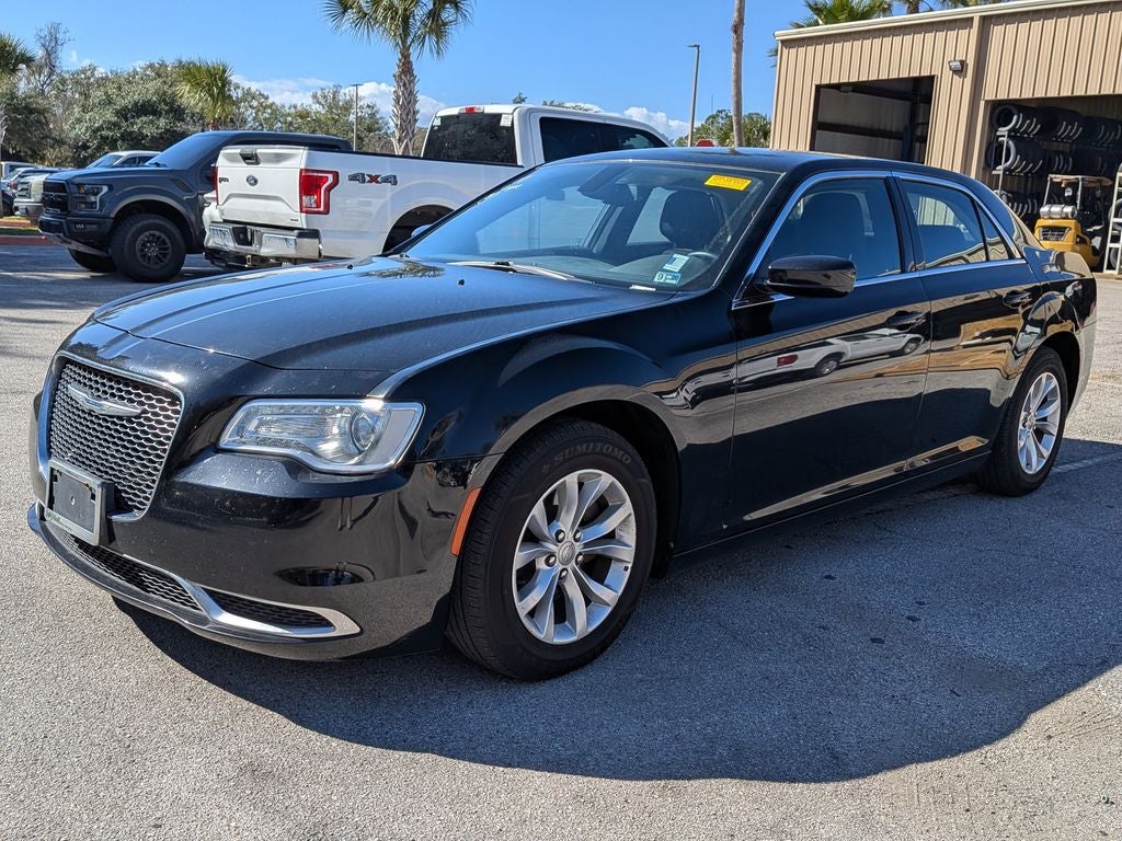 2019 Chrysler 300 Touring