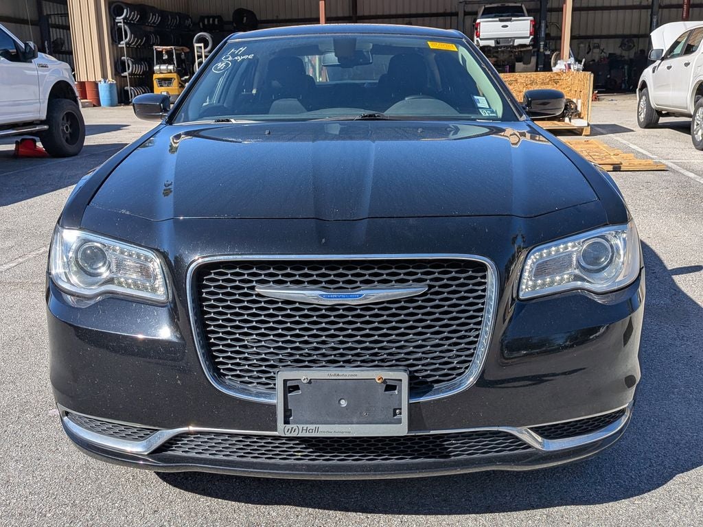 2019 Chrysler 300 Touring