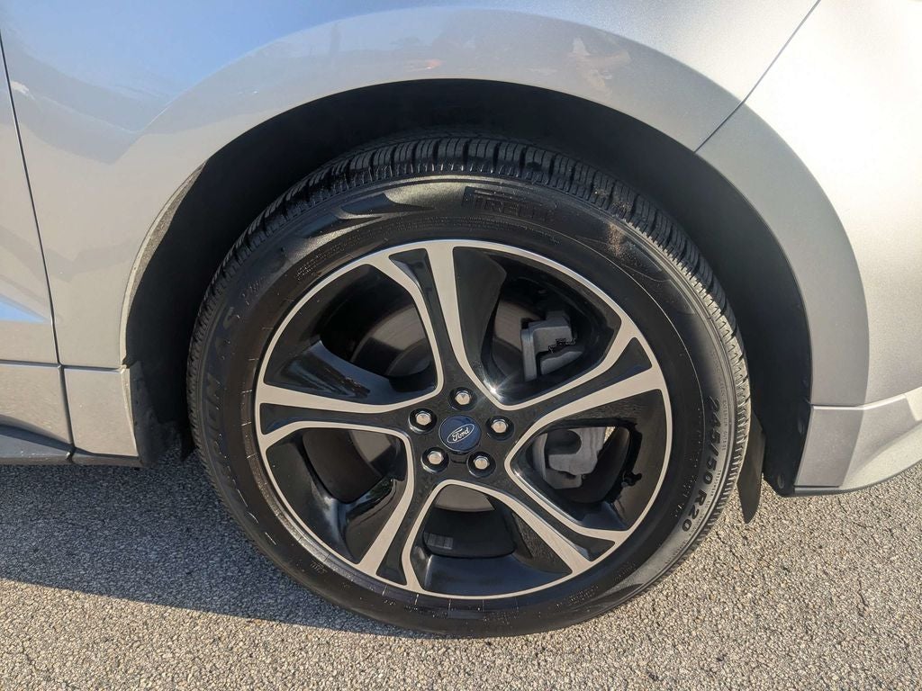 2021 Ford Edge ST