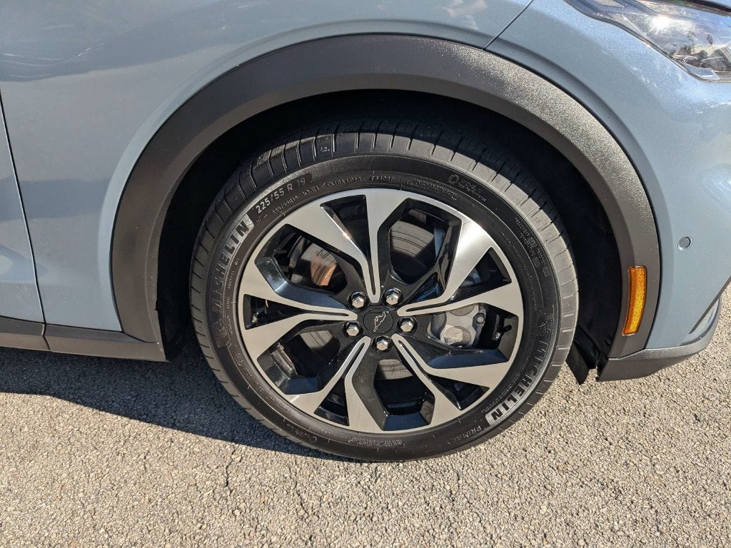 2024 Ford Mustang Mach-E Select