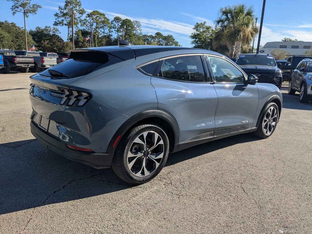 2024 Ford Mustang Mach-E Select