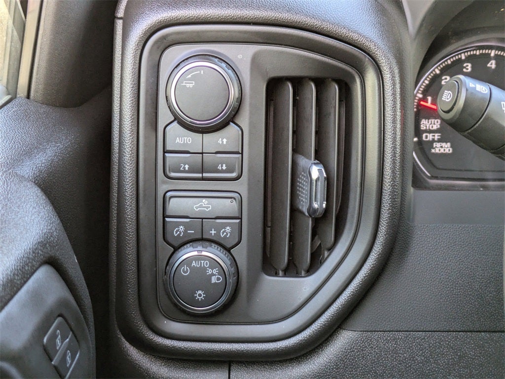 2024 Chevrolet Silverado 1500 Custom Trail Boss