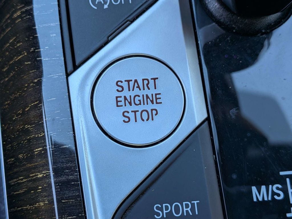 2021 BMW 3 Series 330i