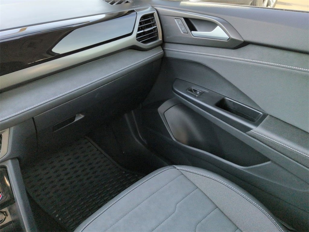 2025 Volkswagen Taos 1.5T SE Black