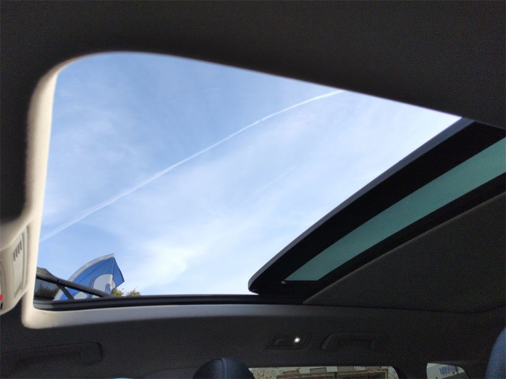 2025 Volkswagen Taos 1.5T SE Black