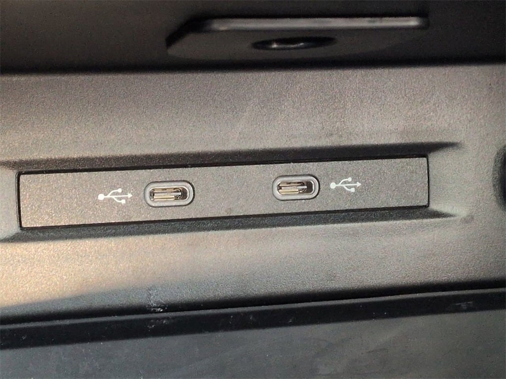 2025 Volkswagen Taos 1.5T SE Black