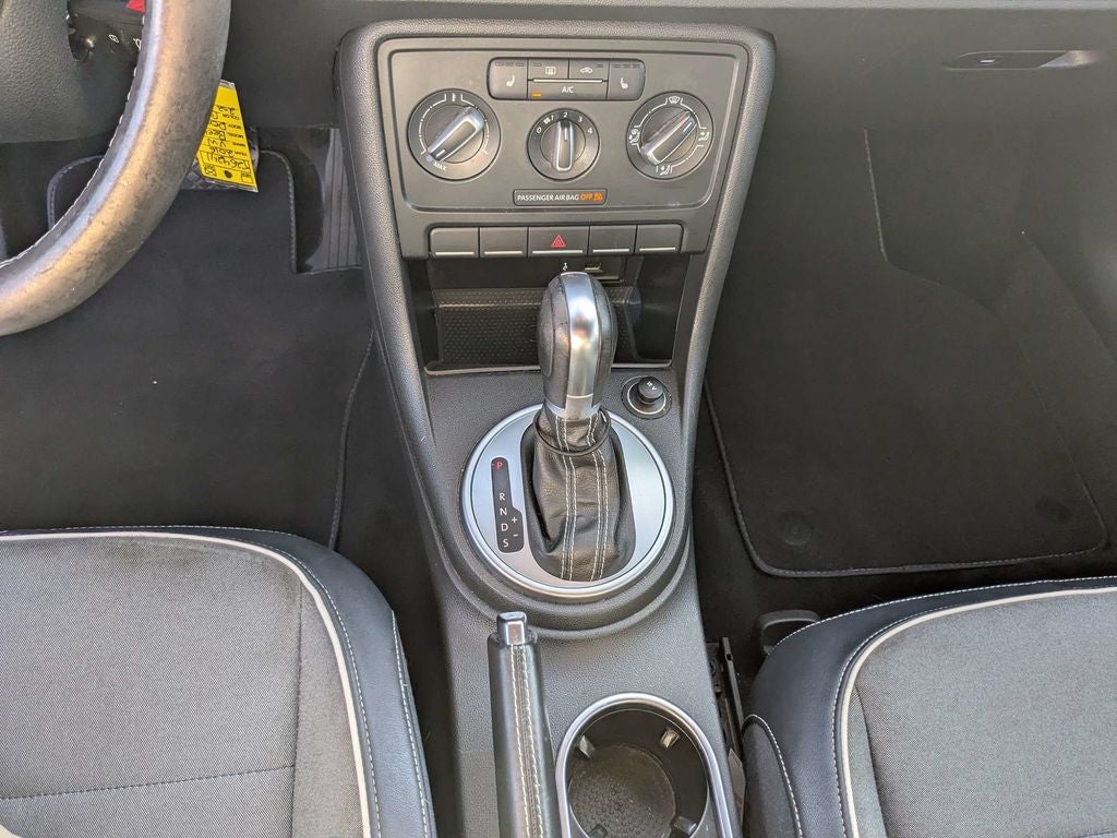 2016 Volkswagen Beetle 1.8T Denim