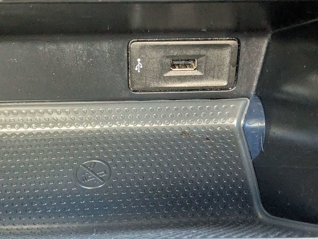 2016 Volkswagen Beetle 1.8T Denim