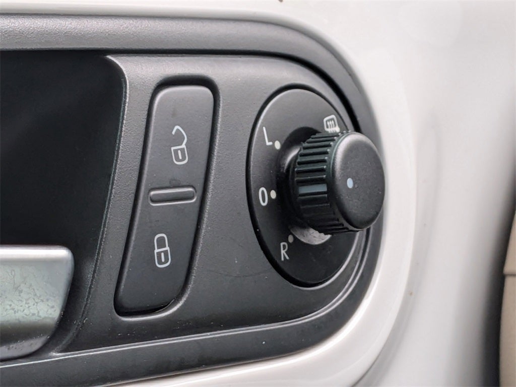 2013 Volkswagen Beetle 2.5L