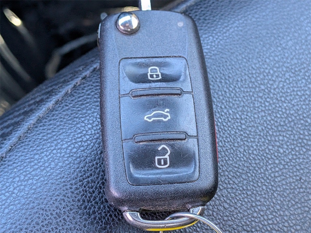 2012 Volkswagen Beetle 2.5L