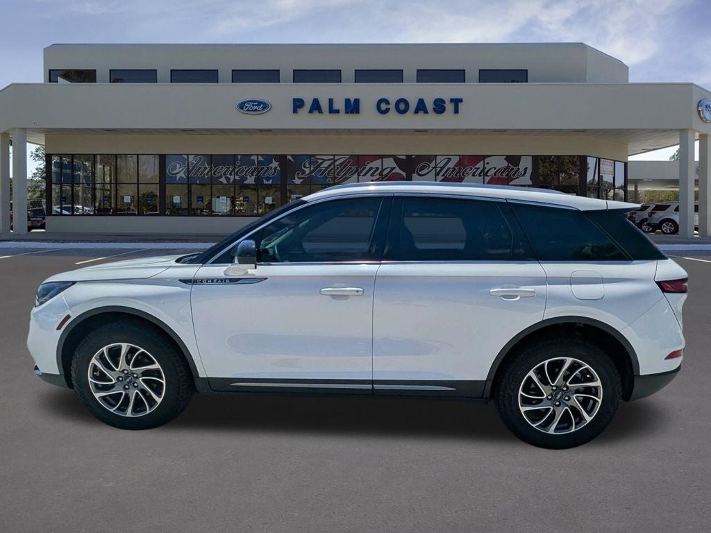2022 Lincoln Corsair Standard