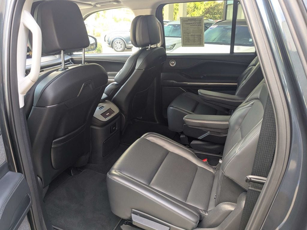 2025 Lincoln Navigator L Reserve