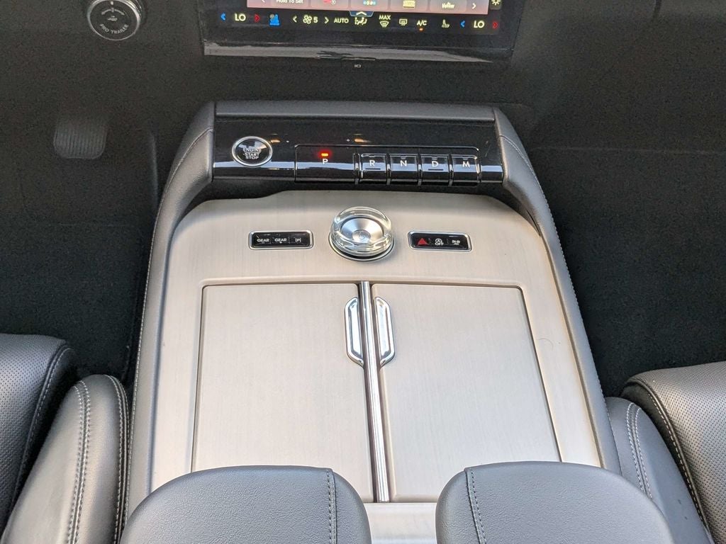 2025 Lincoln Navigator L Reserve